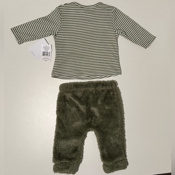 NWT Sterling Baby 2pc set 6 month Green Stripe Long Sleeve Top Fuzzy Pants - Picture 4 of 9